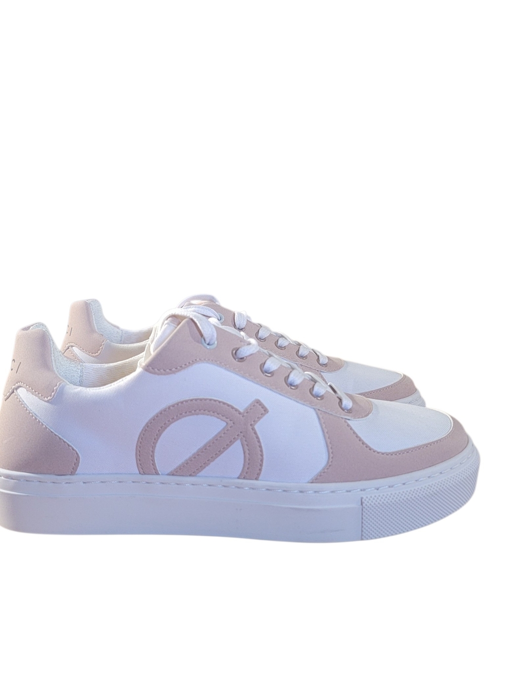 LOCI Women's Origin White and Tan Casual Sneakers